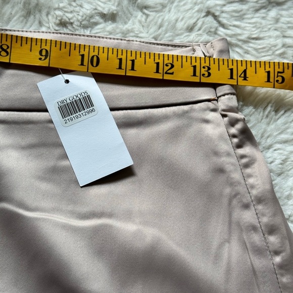 HYFVE Set to Love Satin High Waist Wide Leg Pant In Champagne Size Small - Picture 8 of 11